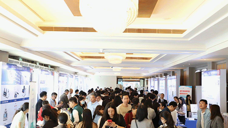 展会多图.gif